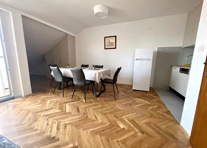 Apartments Villa Ana