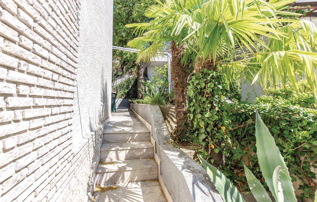 Apartment Ana Dramalj